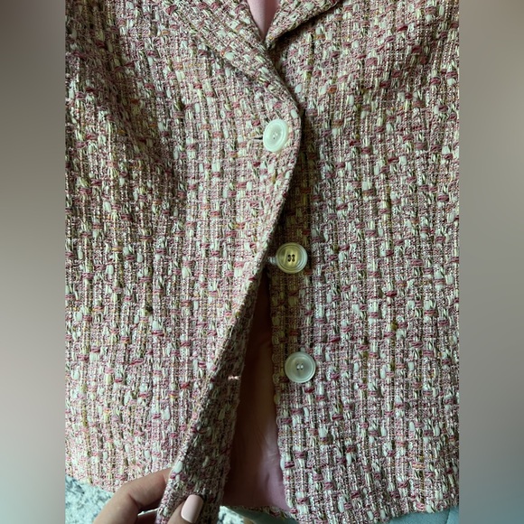 Neiman Marcus Tweed pink blazer - Picture 7 of 11